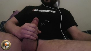 BIG CUMSHOT, DIDN T SEE THAT COMING…I CAN T STOP LOOKING AT ITS BULGE…..avi